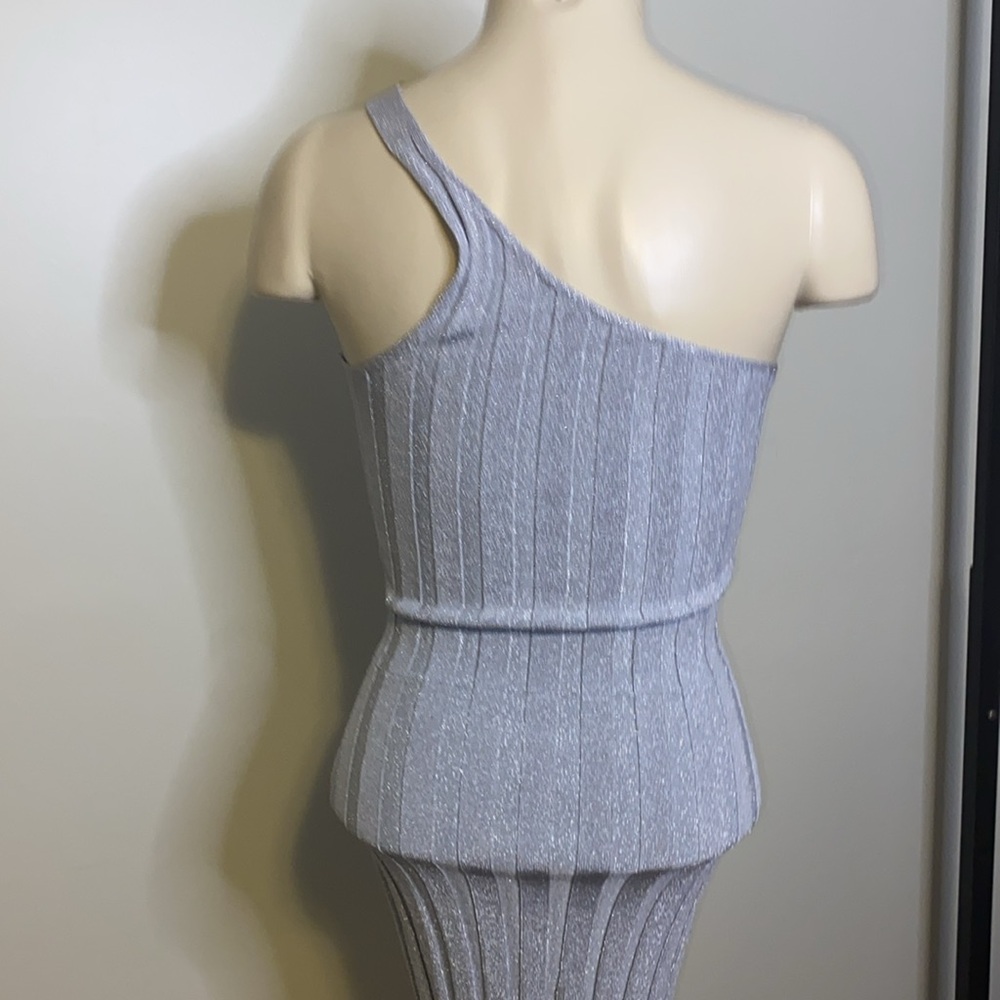 IOANNES

Ioannes Serpent One-Shoulder Metallic Ribbed-Knit Dress - Picture 5 of 8